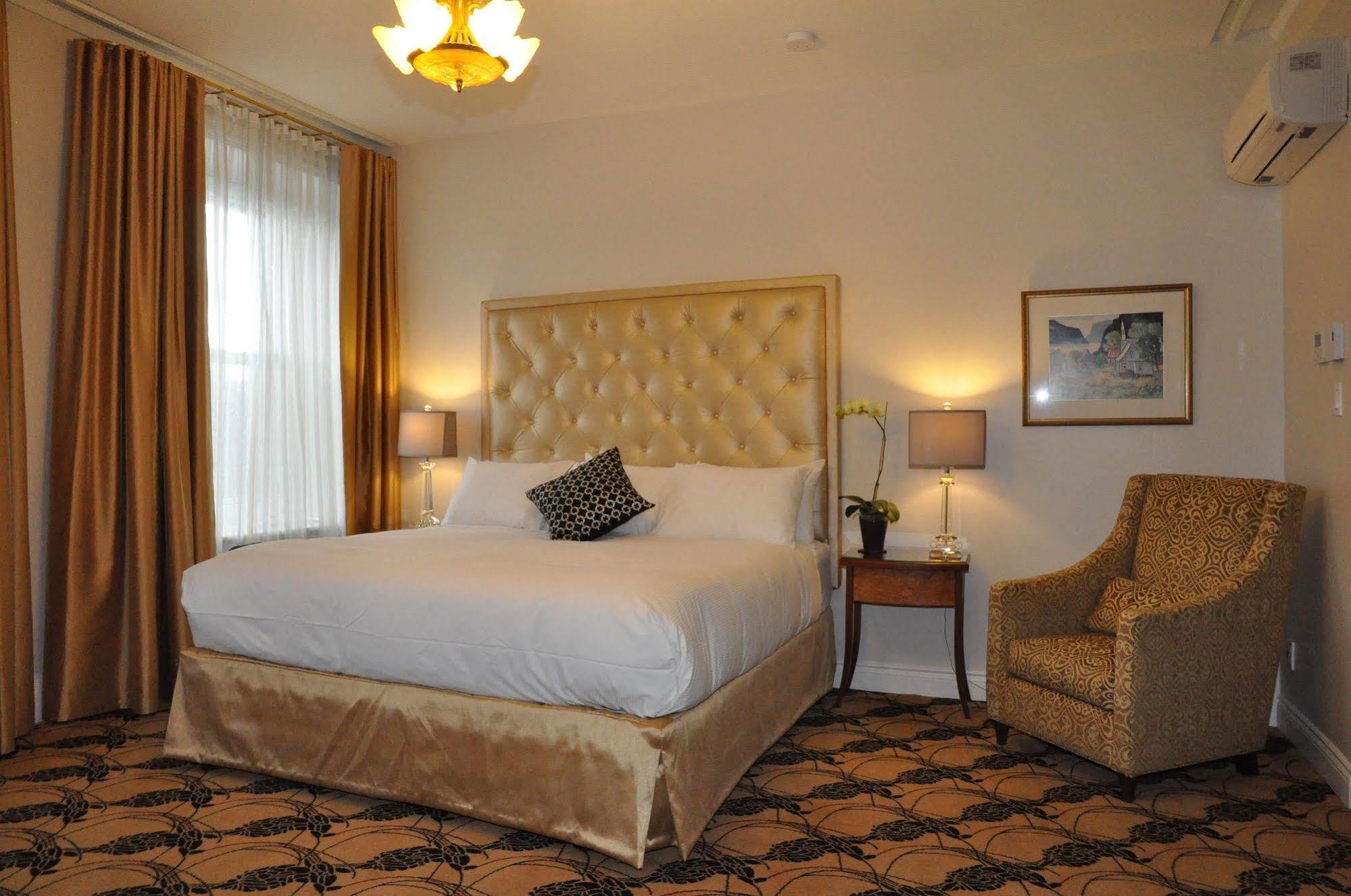 Manoir D'auteuil Quebec City